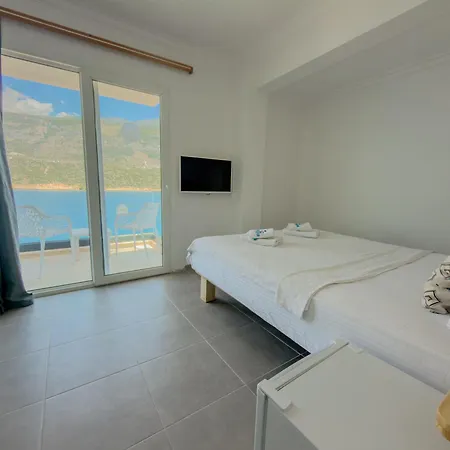 Korsanada Otel Kaş