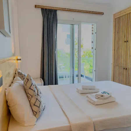 Korsanada Otel