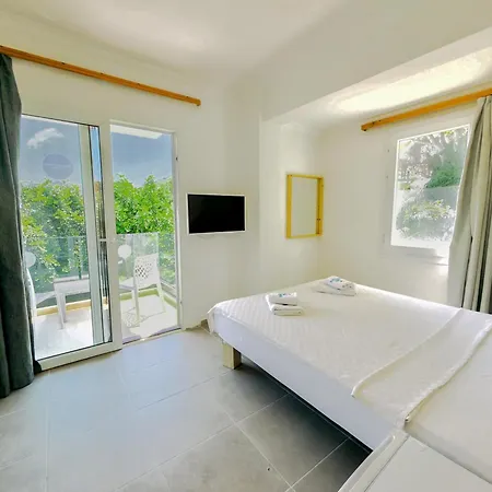 Korsanada Otel Kaş