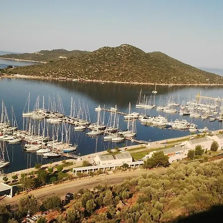 Korsanada Отель