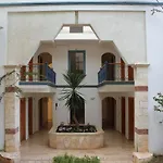 Otel Korsanada