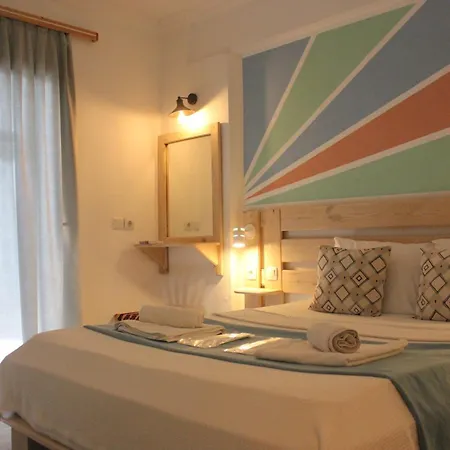 Korsanada Otel *